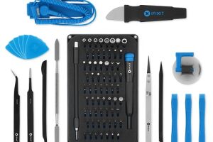 iFixit Pro Tech Toolkit 83 elementy